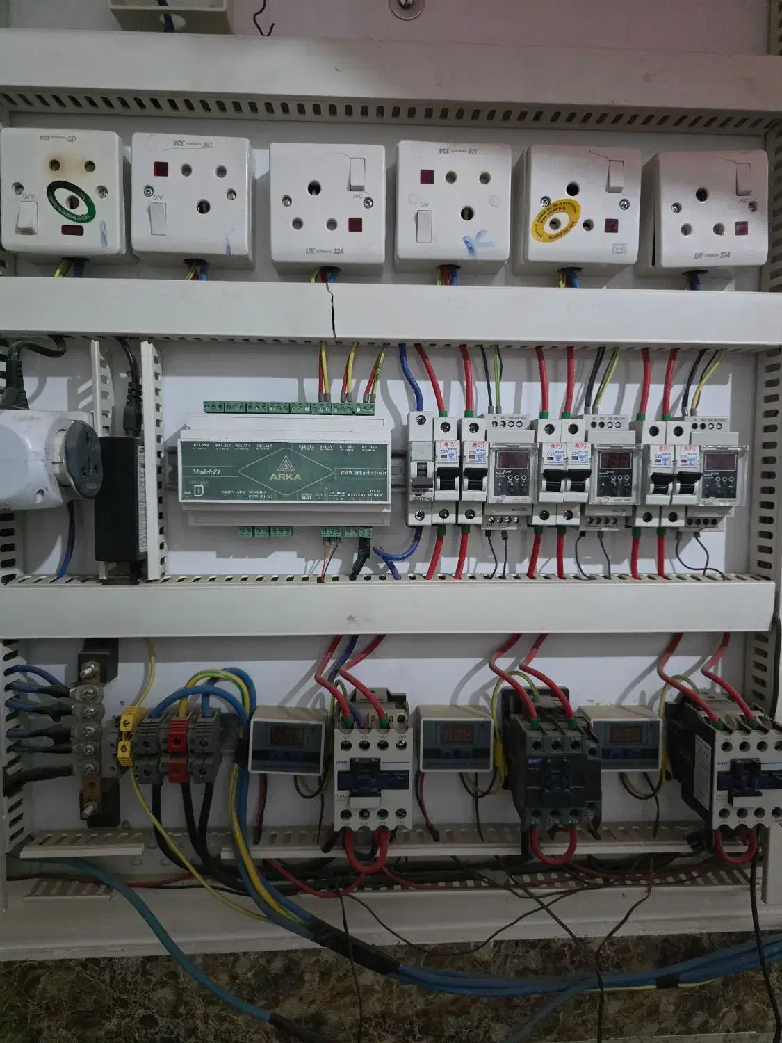 تابلو برق ماینر ظریفت ۷ عدد کاملا ایمنی|ابزارآلات|اهواز, فولاد|دیوار