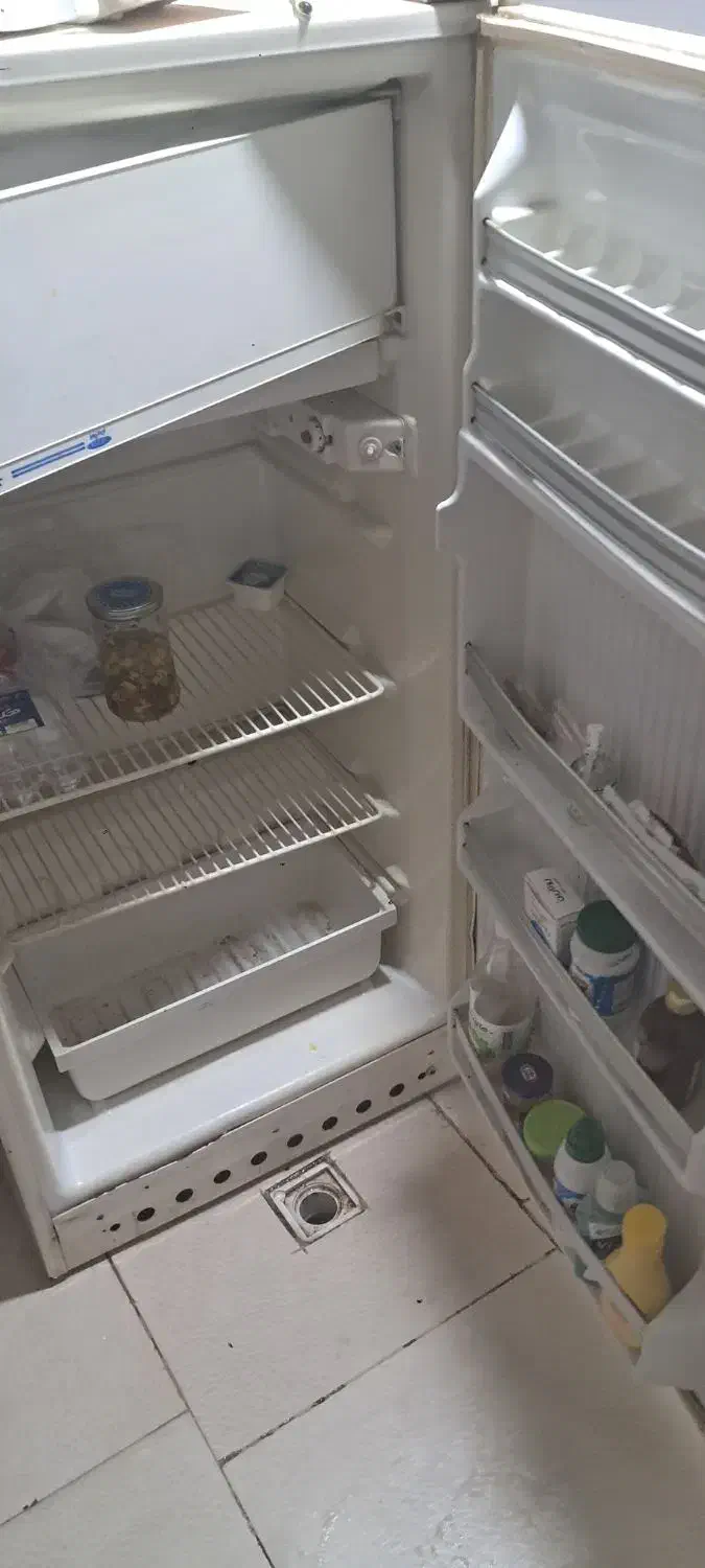 یخچال قدیمی|یخچال و فریزر|سنندج, |دیوار