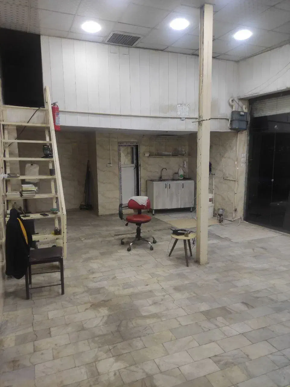 مغازه تجاری 55 متر به اضافه 15 متر بالکن تجاری|اجارهٔ مغازه و غرفه|تهران, شهرک ولیعصر جنوبی|دیوار