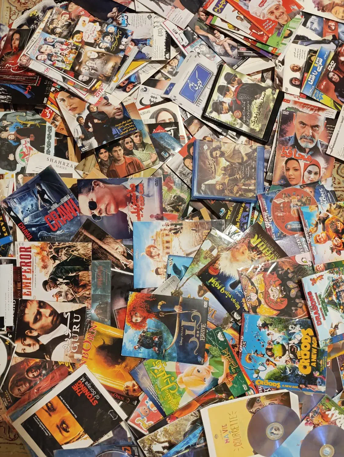 ۵۰۰ عدد سی دی CD وDVD(فیلم،سریال،انیمیشن)|فیلم و موسیقی|کرج, فاز ۴ مهرشهر|دیوار