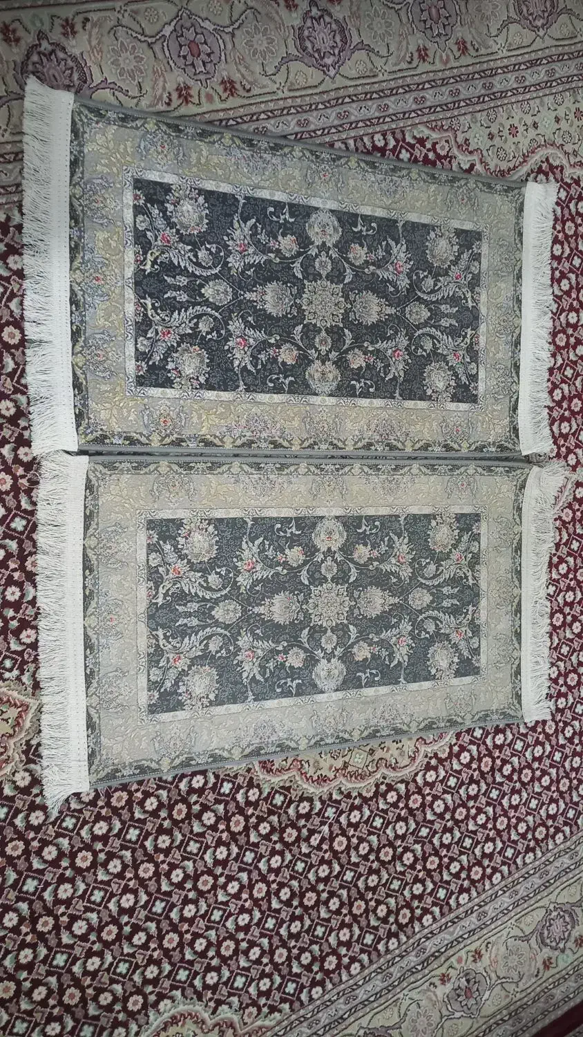 دو عدد پادری برچسته|پادری|اردبیل, |دیوار