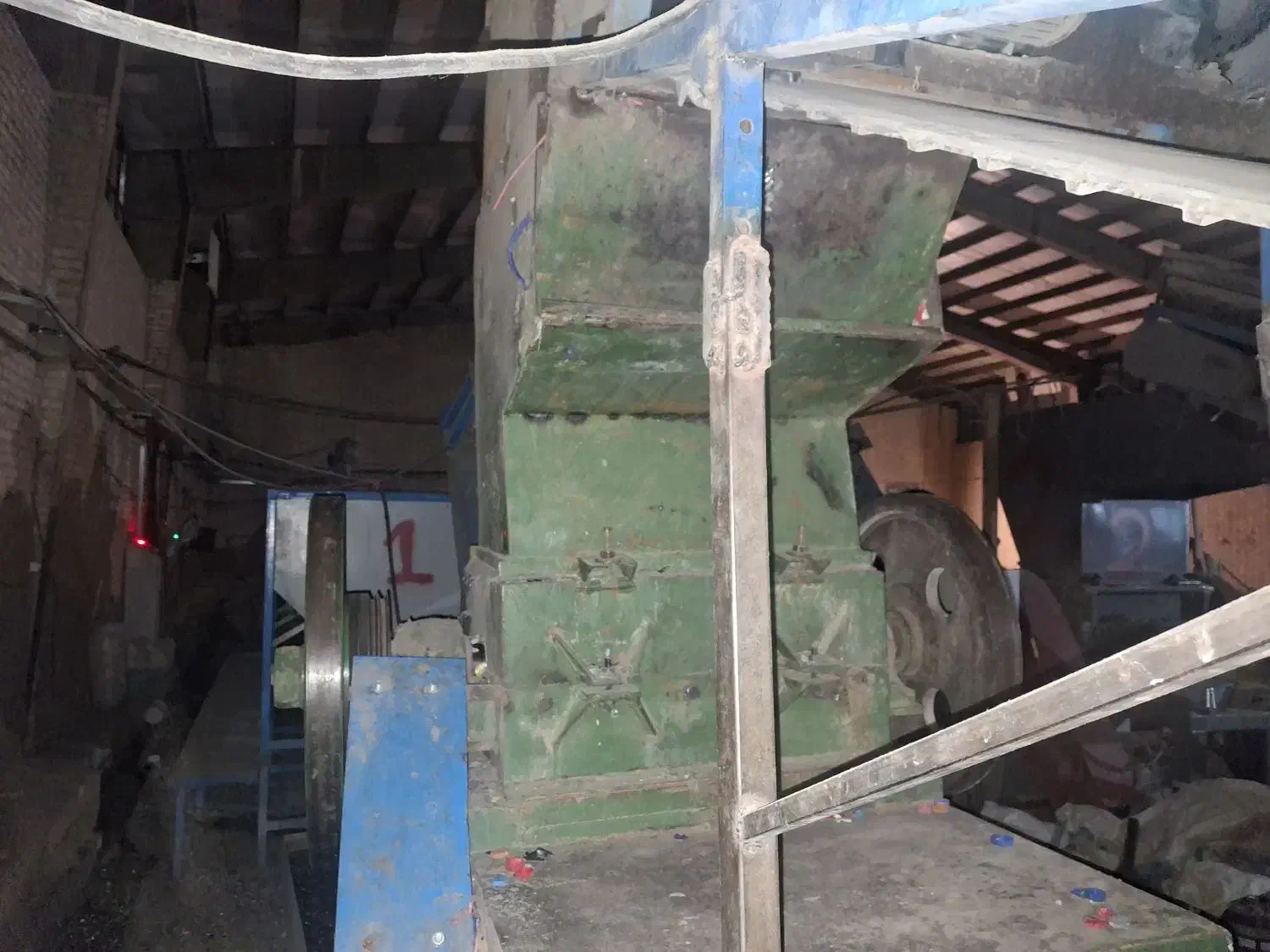 فروش آسیاب دهنه ۸۰ موتور ۴۰ و دستگاه گرانول|ماشینآلات صنعتی|باقرشهر, |دیوار