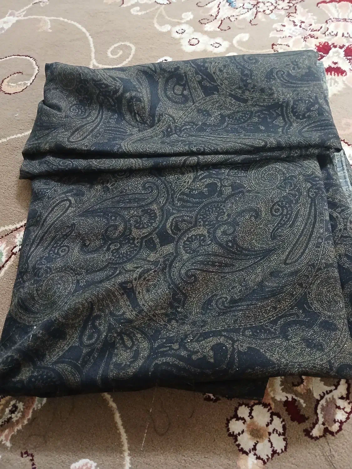 چادر رنگی|لباس|اصفهان, میرعماد|دیوار