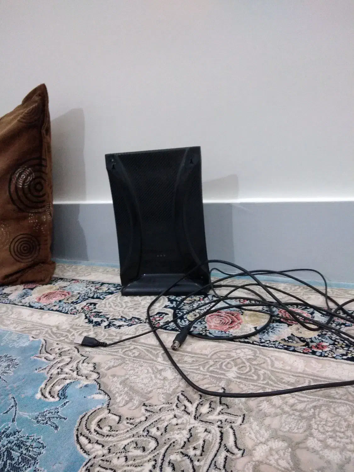 آنتن رومیزی|تلویزیون و پروژکتور|شاهین‌شهر, خانه کارگر|دیوار