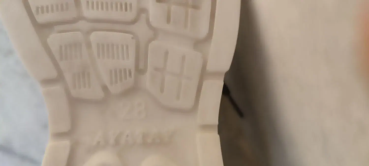 کفش اسپرت سایز ۲۸|کفش و لباس بچه|جهرم, |دیوار