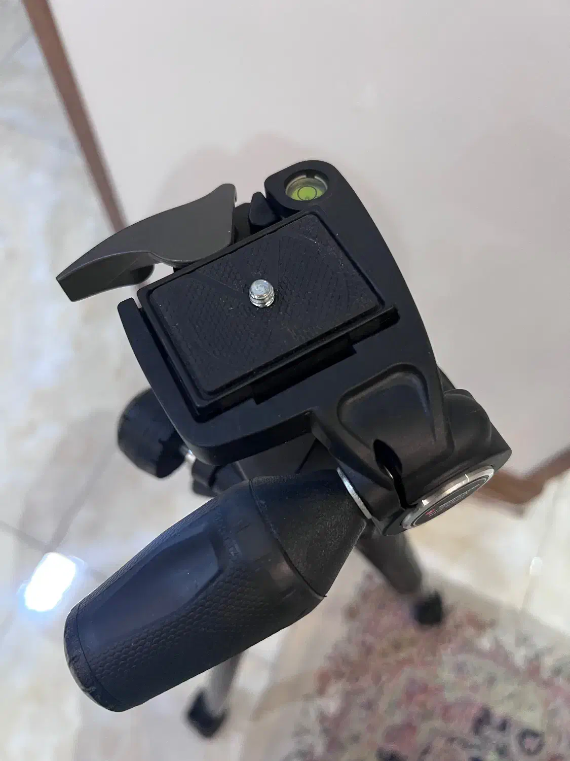 سه پایه مانفروتو|دوربین عکاسی و فیلمبرداری|تهران, میدان ولیعصر|دیوار