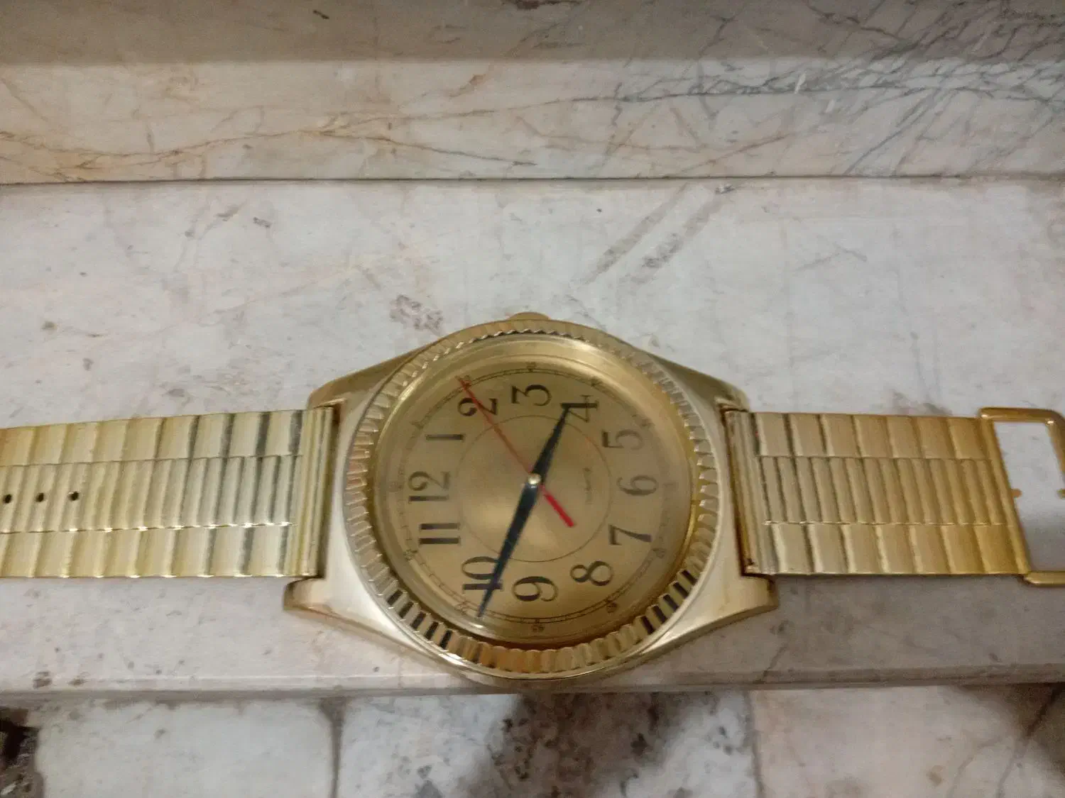 ساعت|ساعت دیواری و تزئینی|اراک, |دیوار