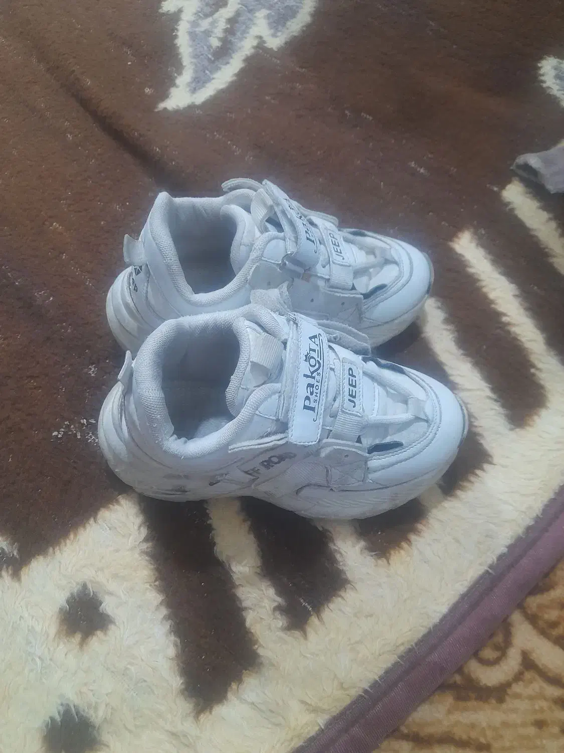 دوتا‌کفش‌دخترانه‌اولی‌شماره‌۲۸‌دومی‌۲۷|کفش و لباس بچه|اهر, |دیوار