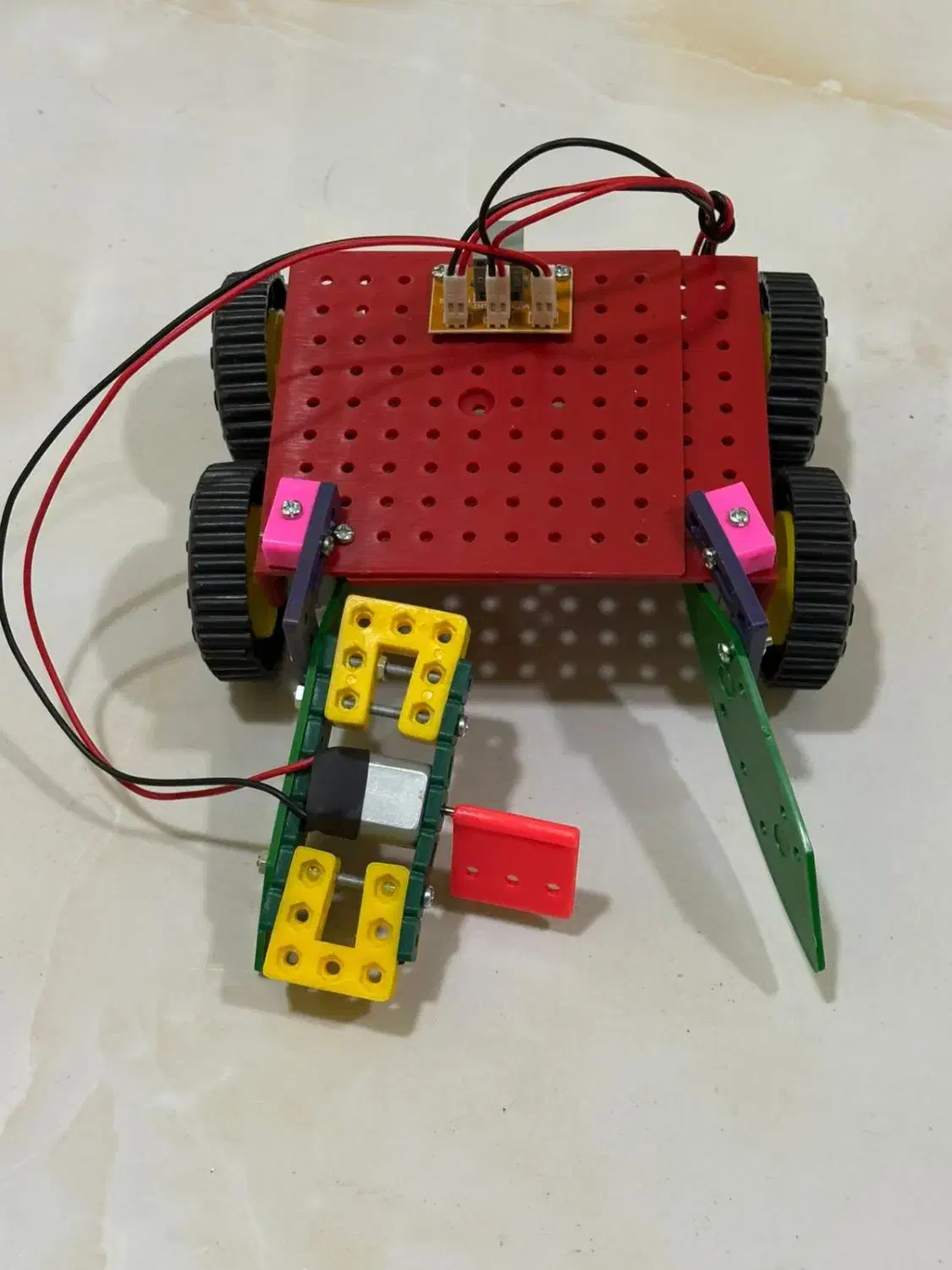 اموزش رباتیک ویژه کودکان و نوجوانان|خدمات آموزشی|اهواز, زیتون کارمندی|دیوار