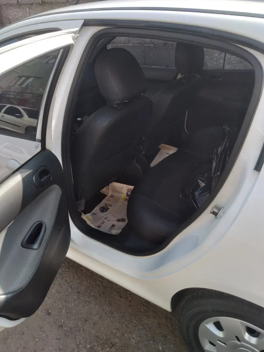 ۲۰۷ ۴۰۲ سقف فلز|خودرو سواری و وانت|رشت, گلسار|دیوار