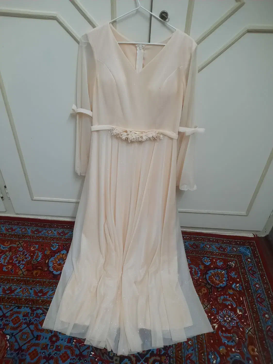 لباس مجلسی|لباس|رامیان, |دیوار