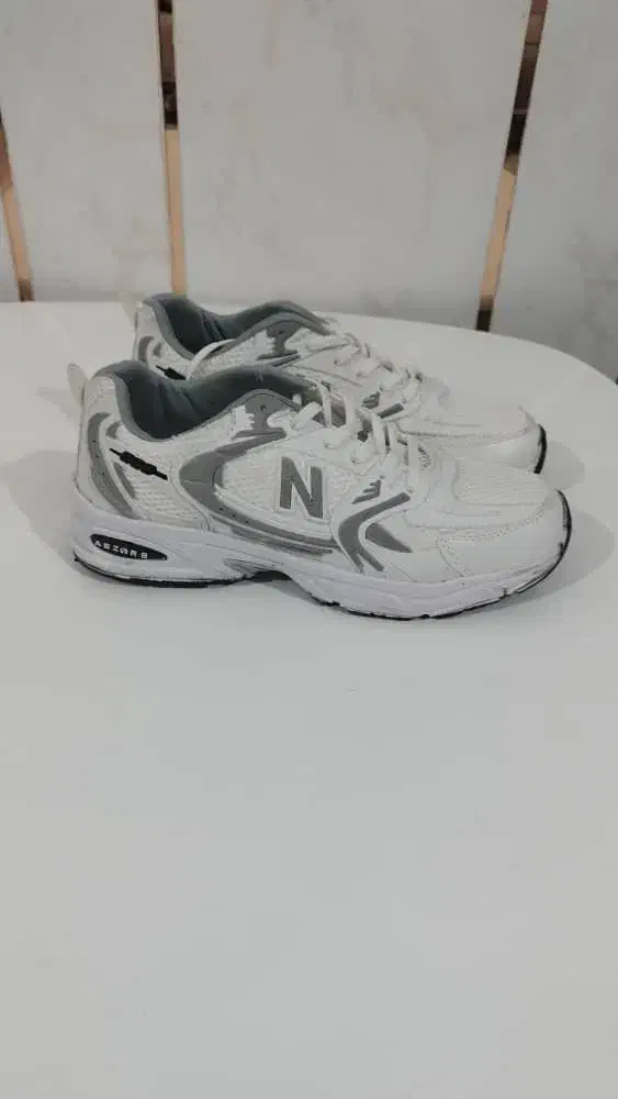 کفش اسپورت|کیف، کفش، کمربند|شیراز, پودنک|دیوار