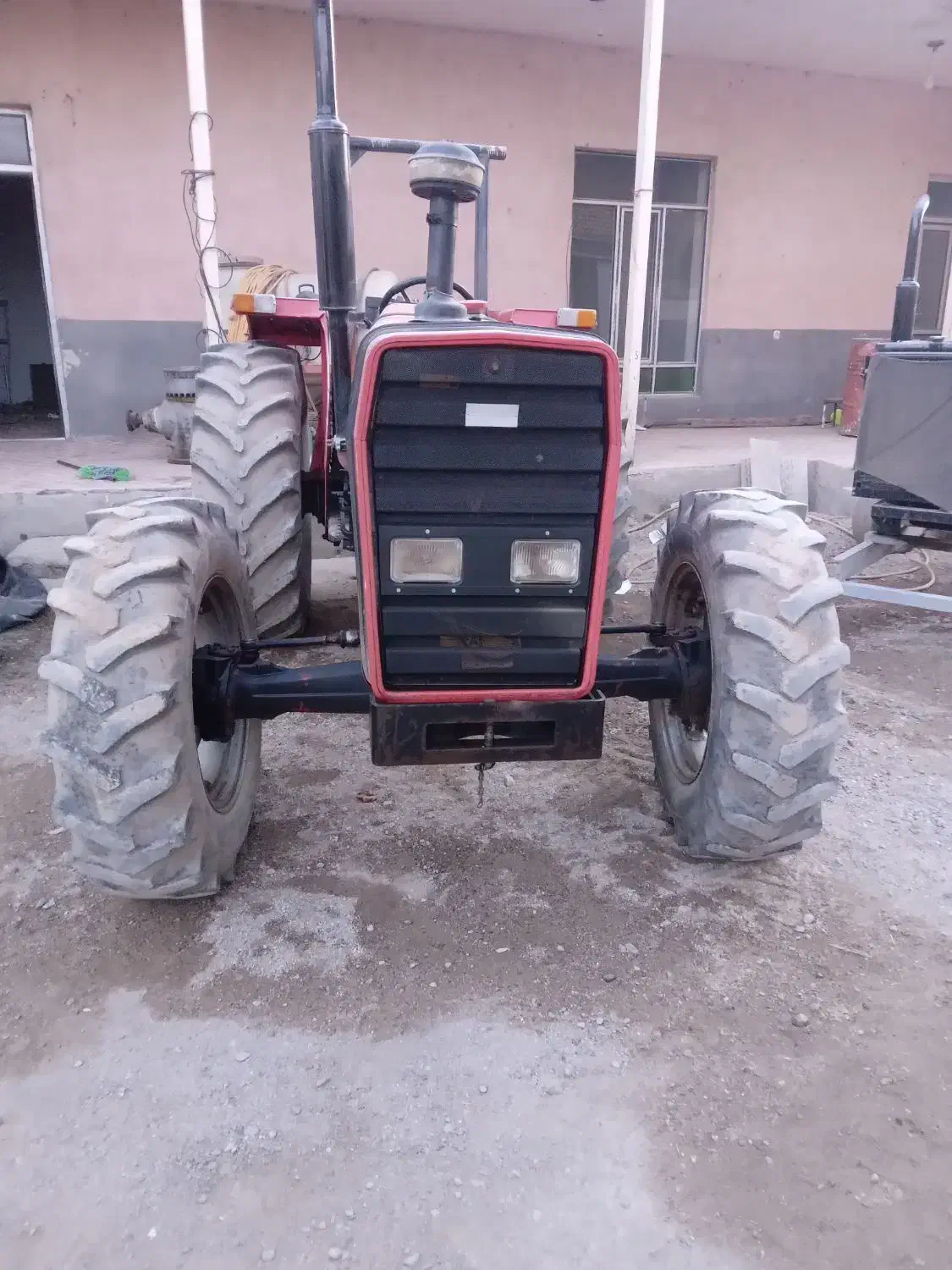 تراکتور ۲۸۵ مدل ۸۹|خودرو سنگین|میاندوآب, |دیوار