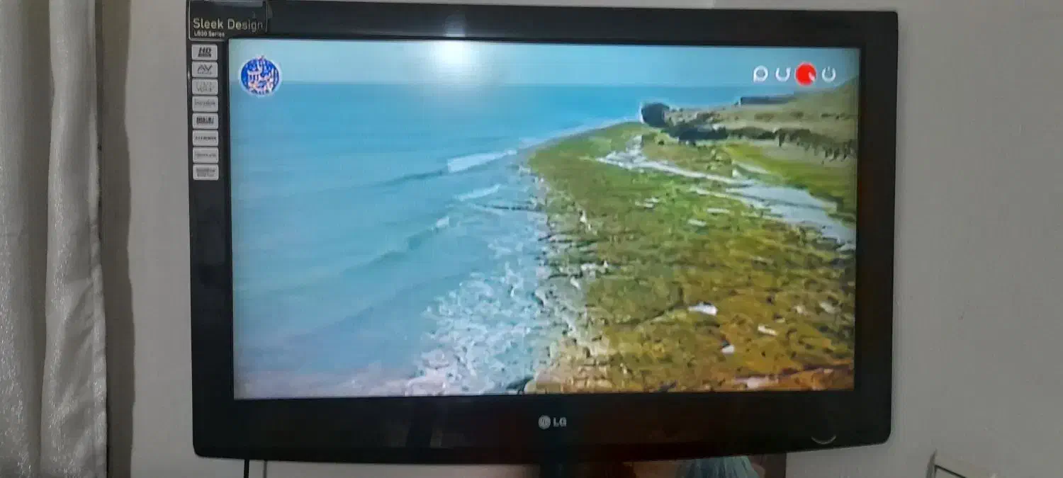 ال سی دی ال جی ۳۷اینچ|تلویزیون و پروژکتور|خمینی‌شهر, |دیوار