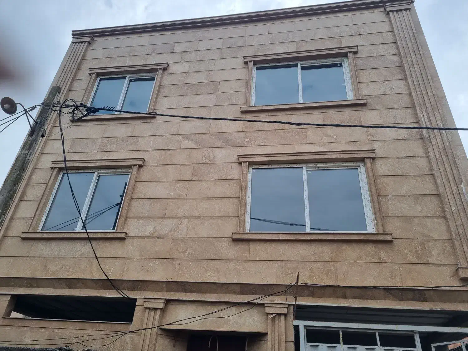 اپارتمان نیمه ساخت وام دار|فروش آپارتمان|قائم‌شهر, |دیوار