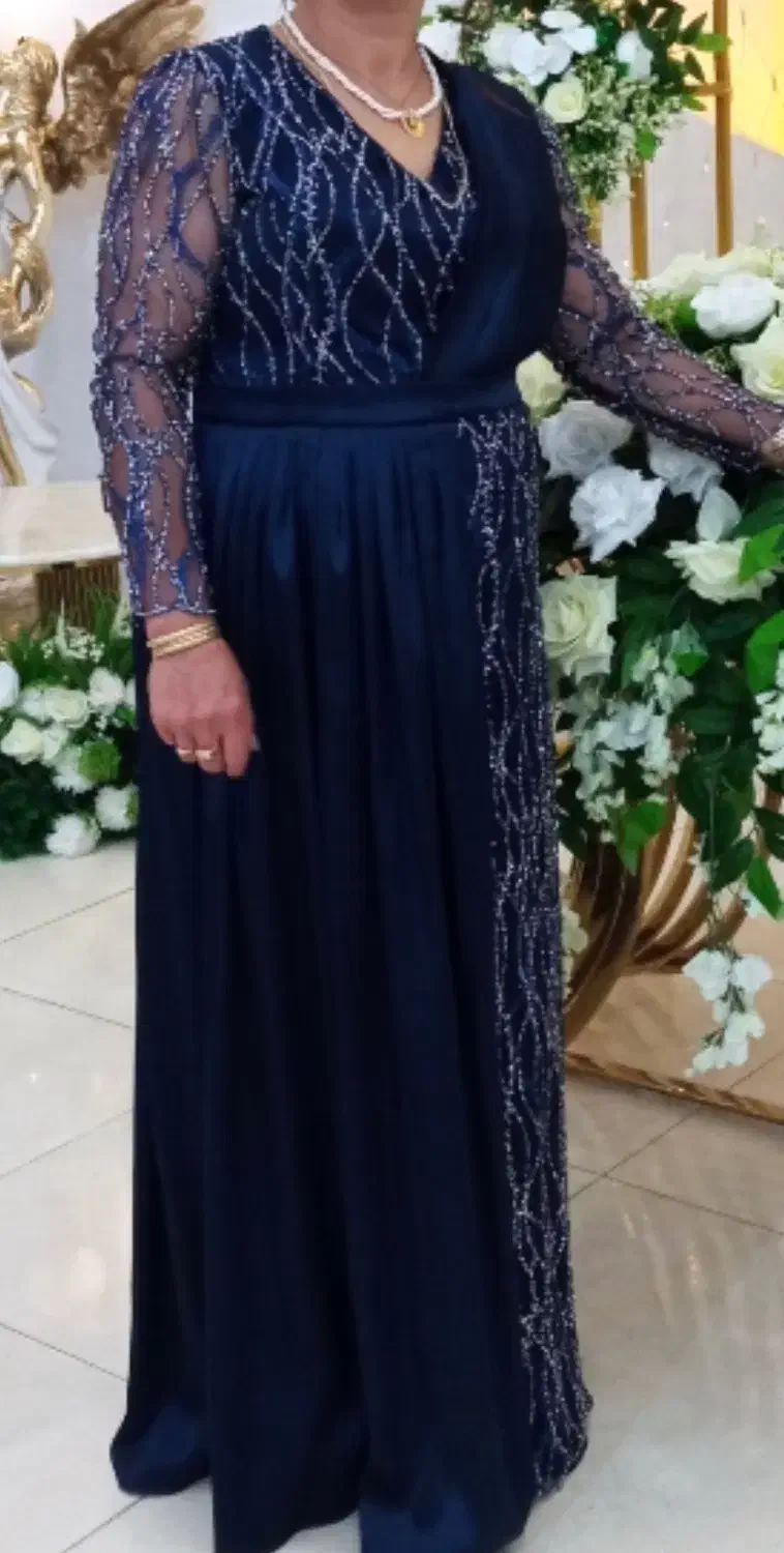 لباس مجلسی|لباس|رشت, معلولین|دیوار