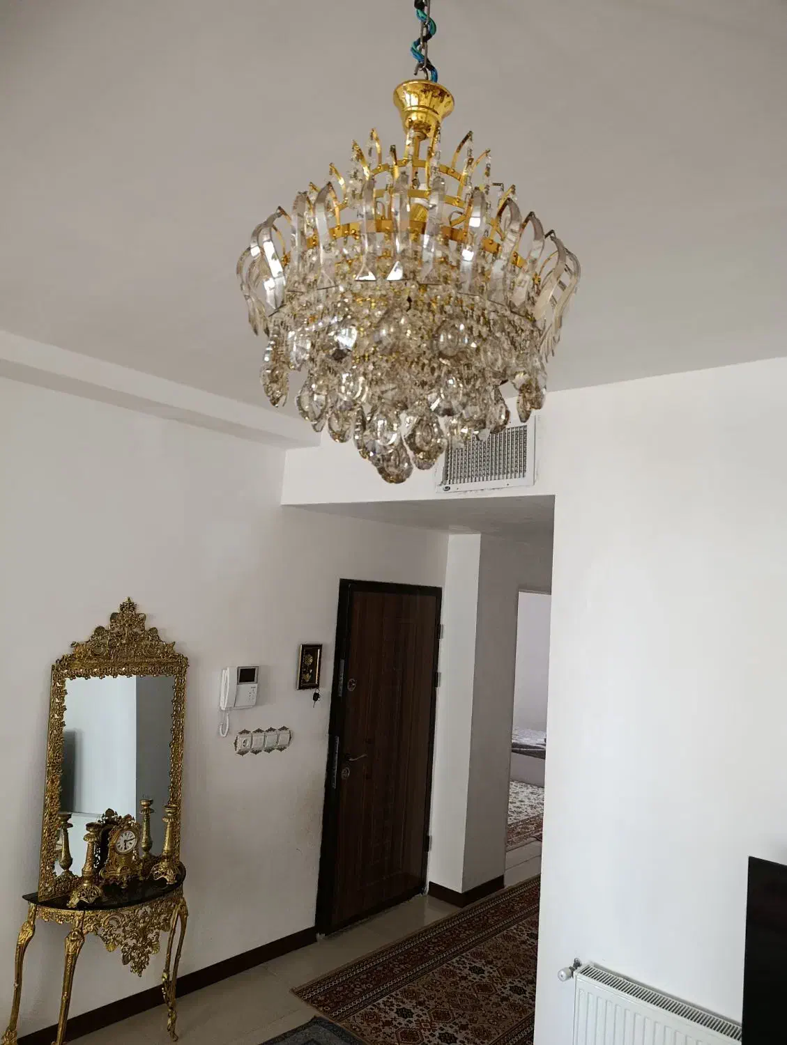 لوستر کریستال نباتی طلایی|لوستر و چراغ آویز|کرمانشاه, |دیوار