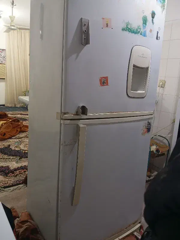 یخچال فریزر دودرب تمیز زنگ زدگی جزعی|یخچال و فریزر|بوشهر, |دیوار