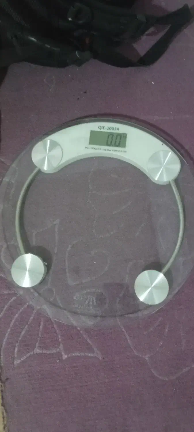 ترازوی انسان کش دیجیتالی شیشه ای|پزشکی|گرمدره, |دیوار