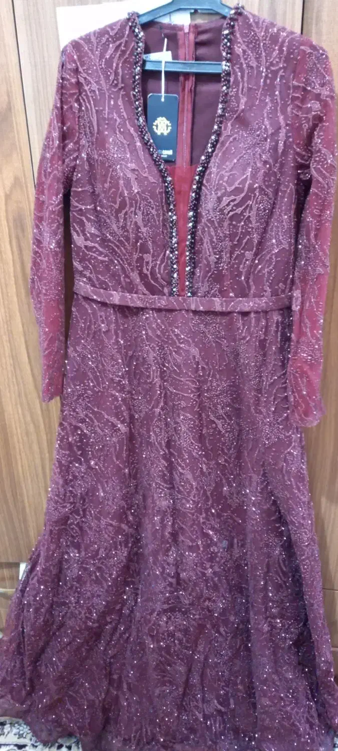 لباس مجلسی ترک نو نو|لباس|اصفهان, سرچشمه|دیوار