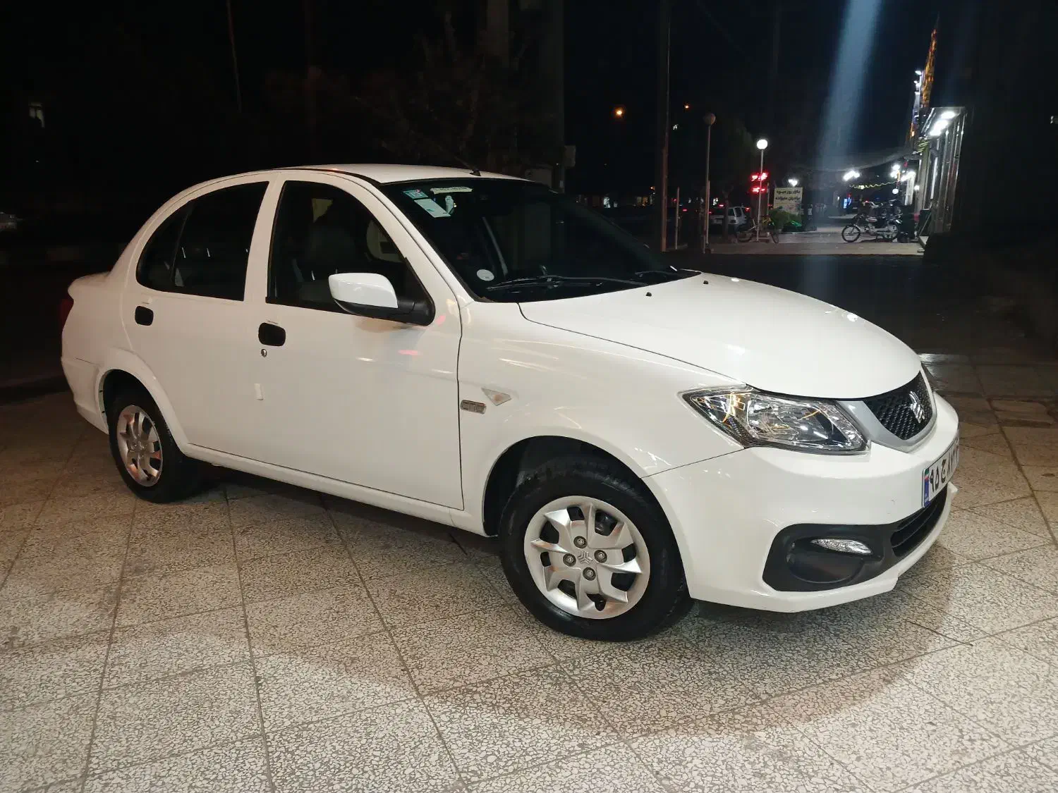 ساینا سفید دوگانه شرکتی|خودرو سواری و وانت|چناران, |دیوار