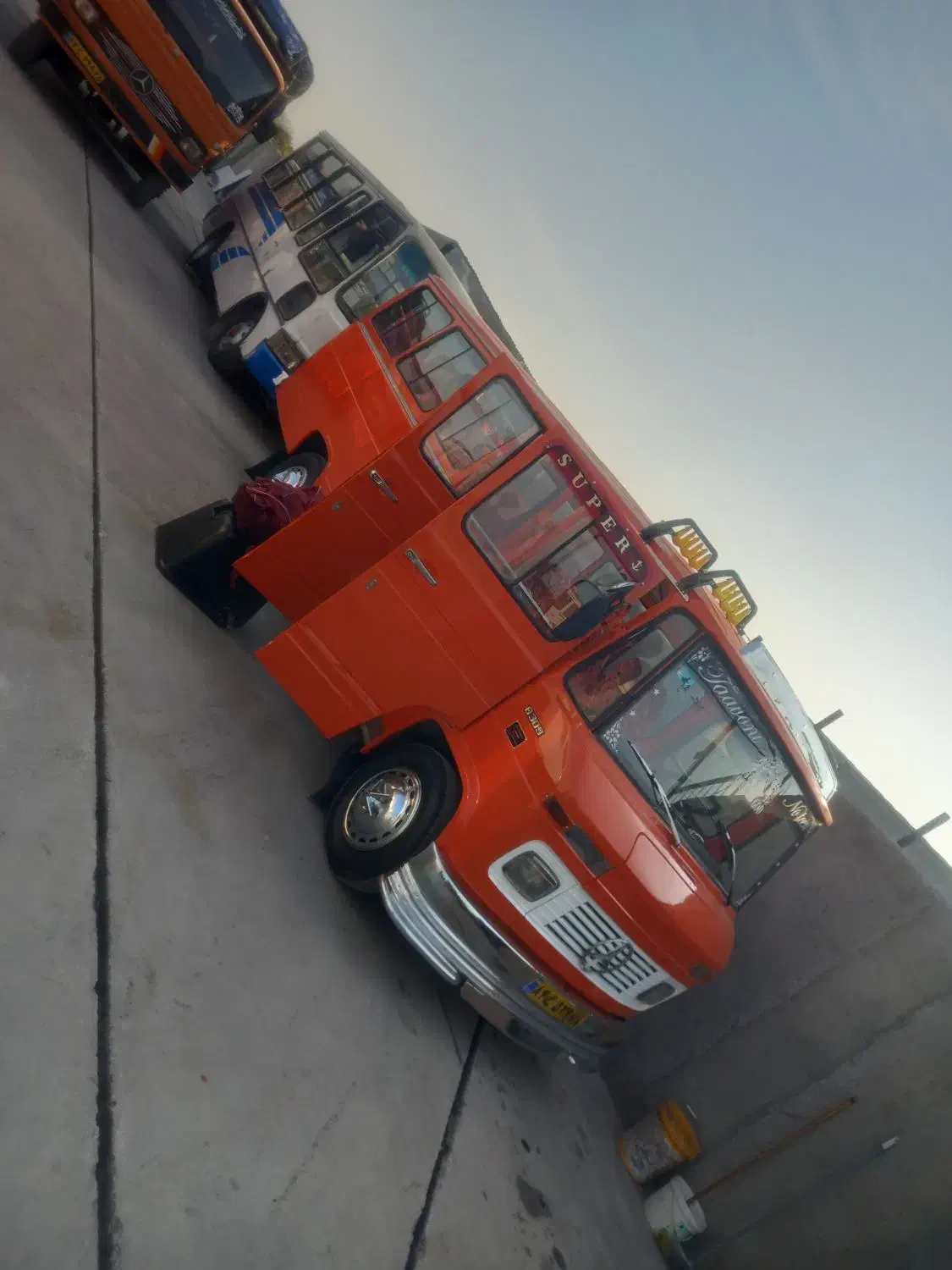 انواع مینی بوس بنز واویکو و خاور|خودرو سنگین|خسروشاه, |دیوار