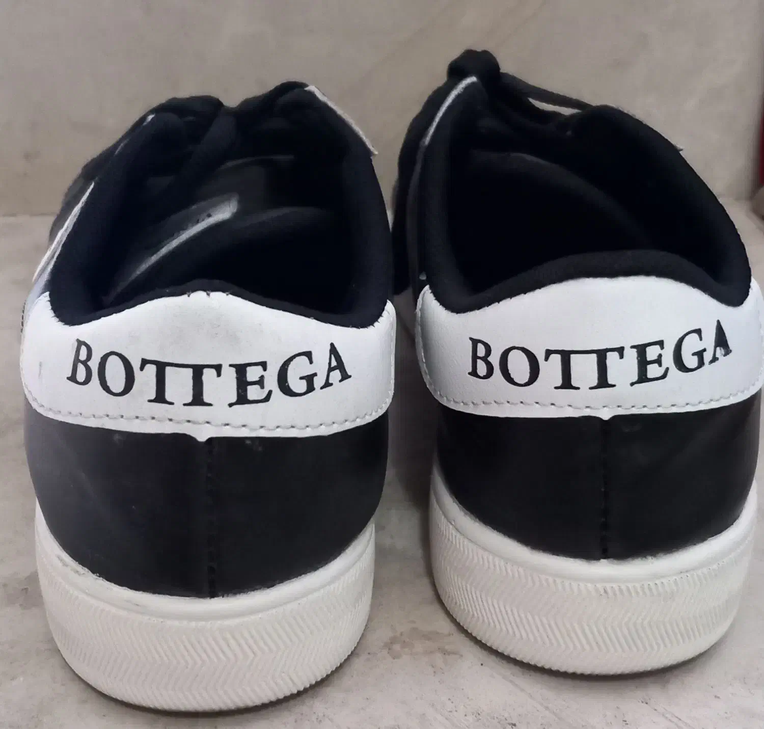 کفش مردانه ۳۰۰ تومن با یه کفش اشانتیون|کیف، کفش، کمربند|ارومیه, |دیوار