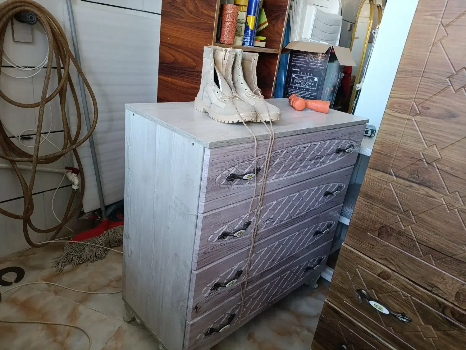 انواع کمد لباس|جاکفشی، کمد، دراور|سمیرم, |دیوار