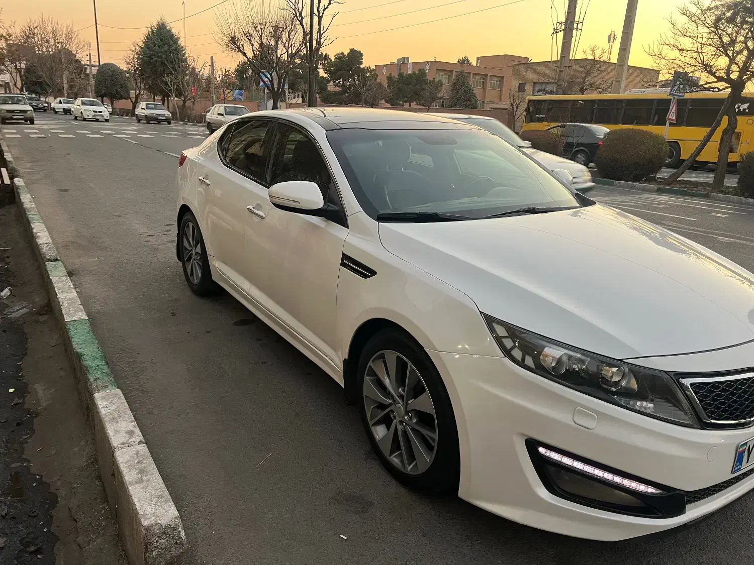 اپتیما 2014درحد|خودرو سواری و وانت|محمدشهر, محمدشهر|دیوار