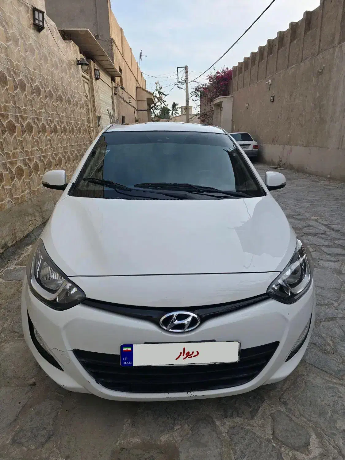 هیوندای آی ۲۰ وارداتی ۲۰۱۵|خودرو سواری و وانت|بندرعباس, |دیوار