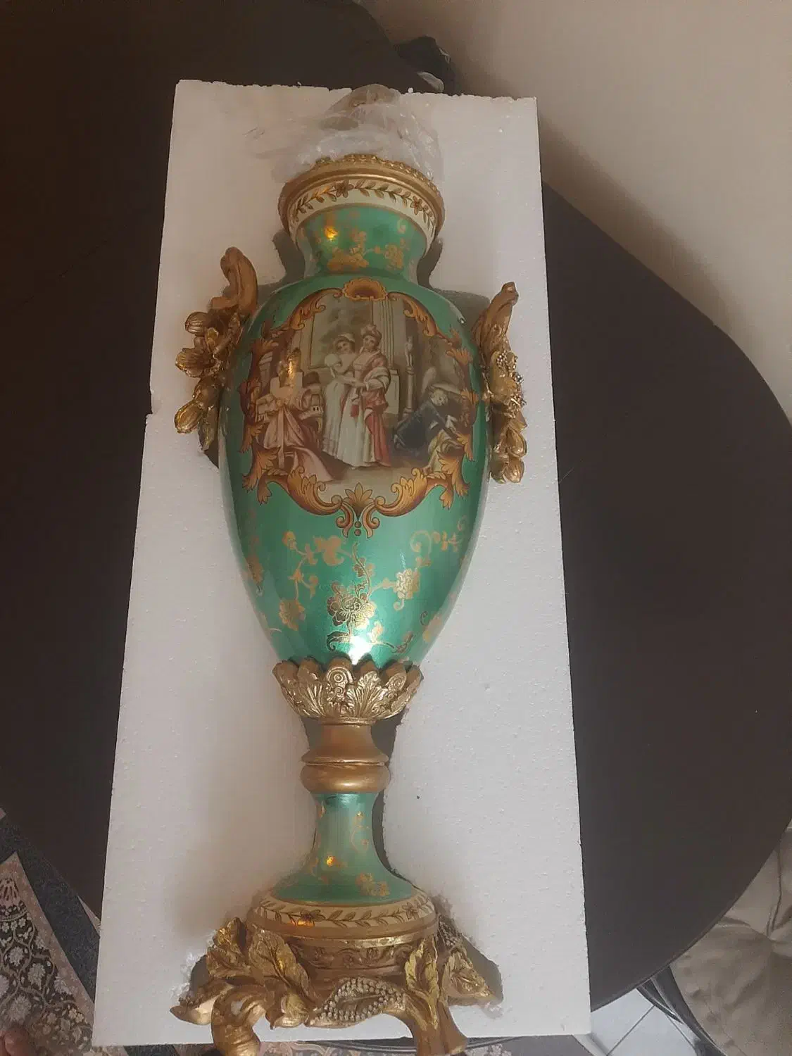 گلدان انتیک|صنایع دستی و سایر لوازم تزئینی|تهران, حکیمیه|دیوار