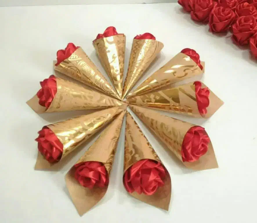 گل رز با قیمت استثنایی بمناسبت روز مادر|گل مصنوعی|اراک, |دیوار