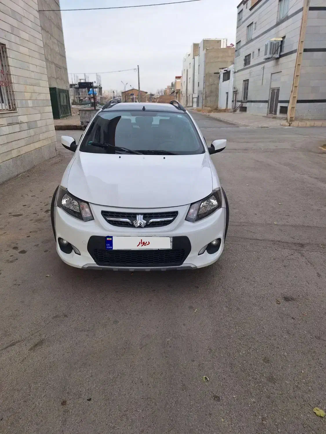 کویک ار سفید مشکی مدل۱۴۰۰|خودرو سواری و وانت|همدان, |دیوار