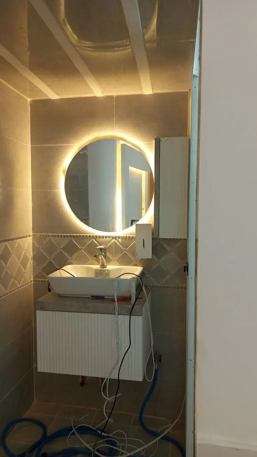 شاگرد علاقه‌مند به یادگیری ‌برق و نورپردازی|استخدام صنعتی، فنی، مهندسی|مرودشت, پشت سایپا‎|دیوار