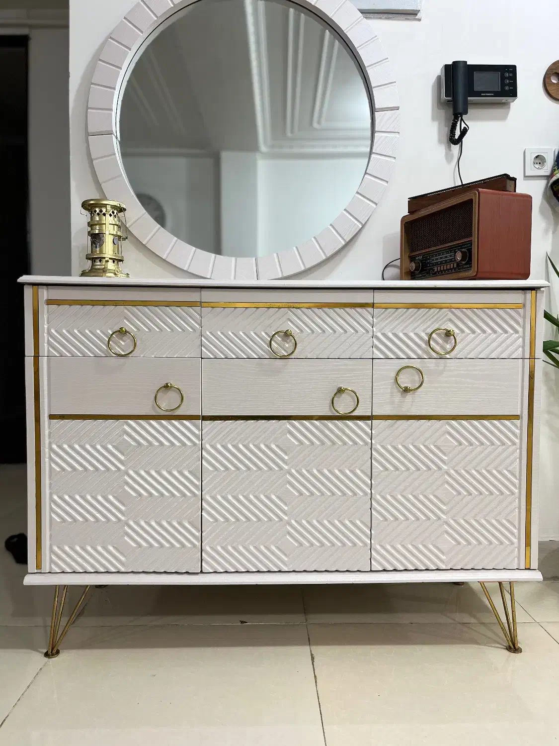 آینه کنسول و‌میز تلویزیون نو|بوفه، ویترین، کنسول|باغ ملک, |دیوار