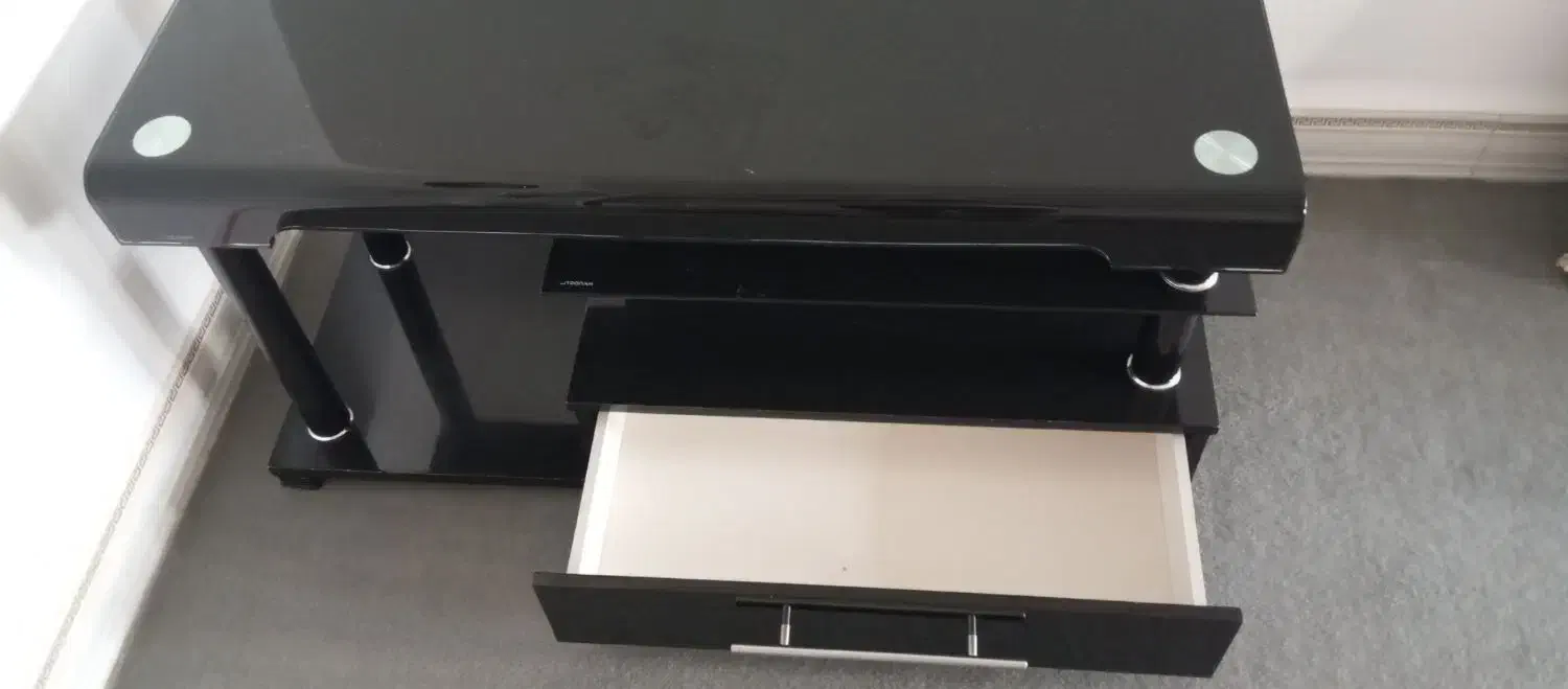 زیر تلویزیونی شیشه‌ای شیک|میز تلویزیون|اندیمشک, |دیوار