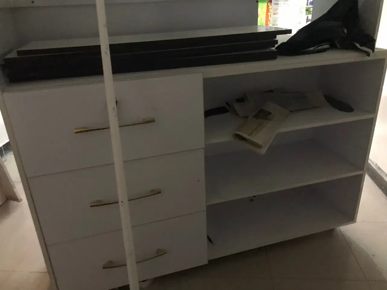 ویترین باقیمت مناسب|بوفه، ویترین، کنسول|بهبهان, |دیوار