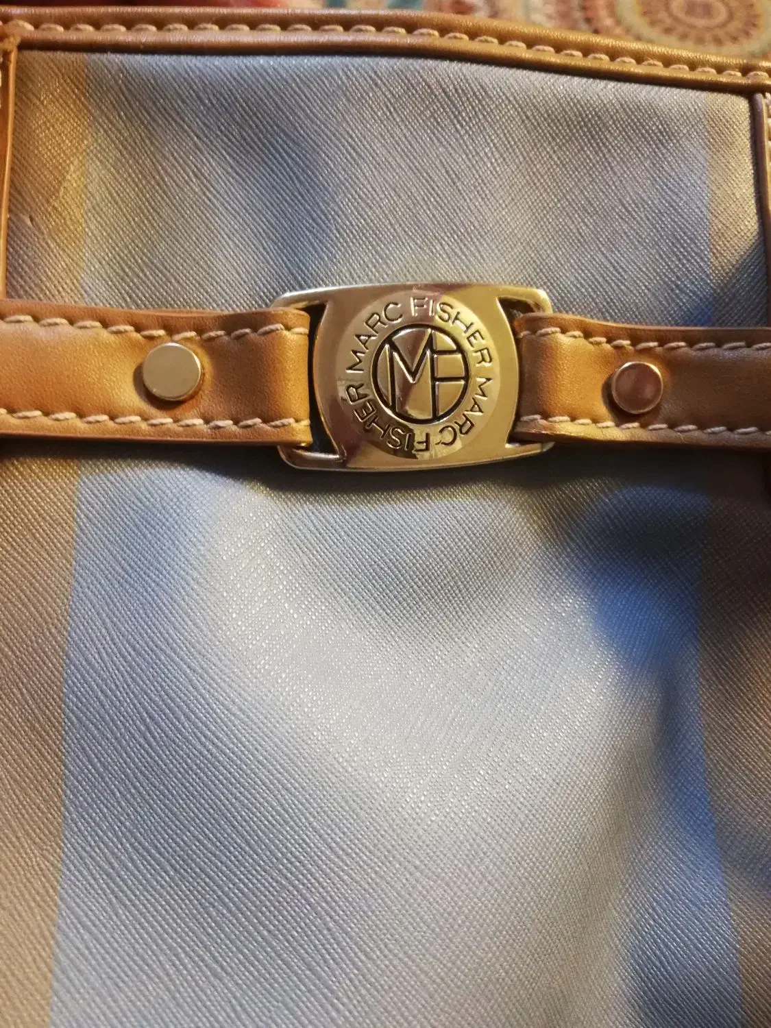 کیف رودوشی درحدنو|کیف، کفش، کمربند|صدرا-فارس, فاز ۲|دیوار