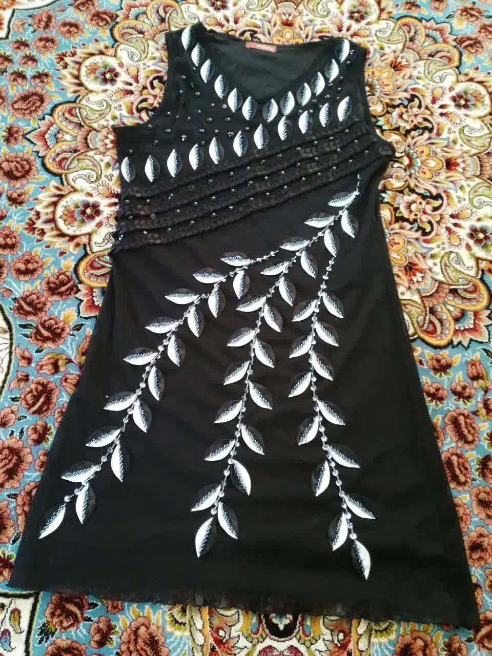 لباس مجلسی|لباس|شیراز, کوشک میدان|دیوار