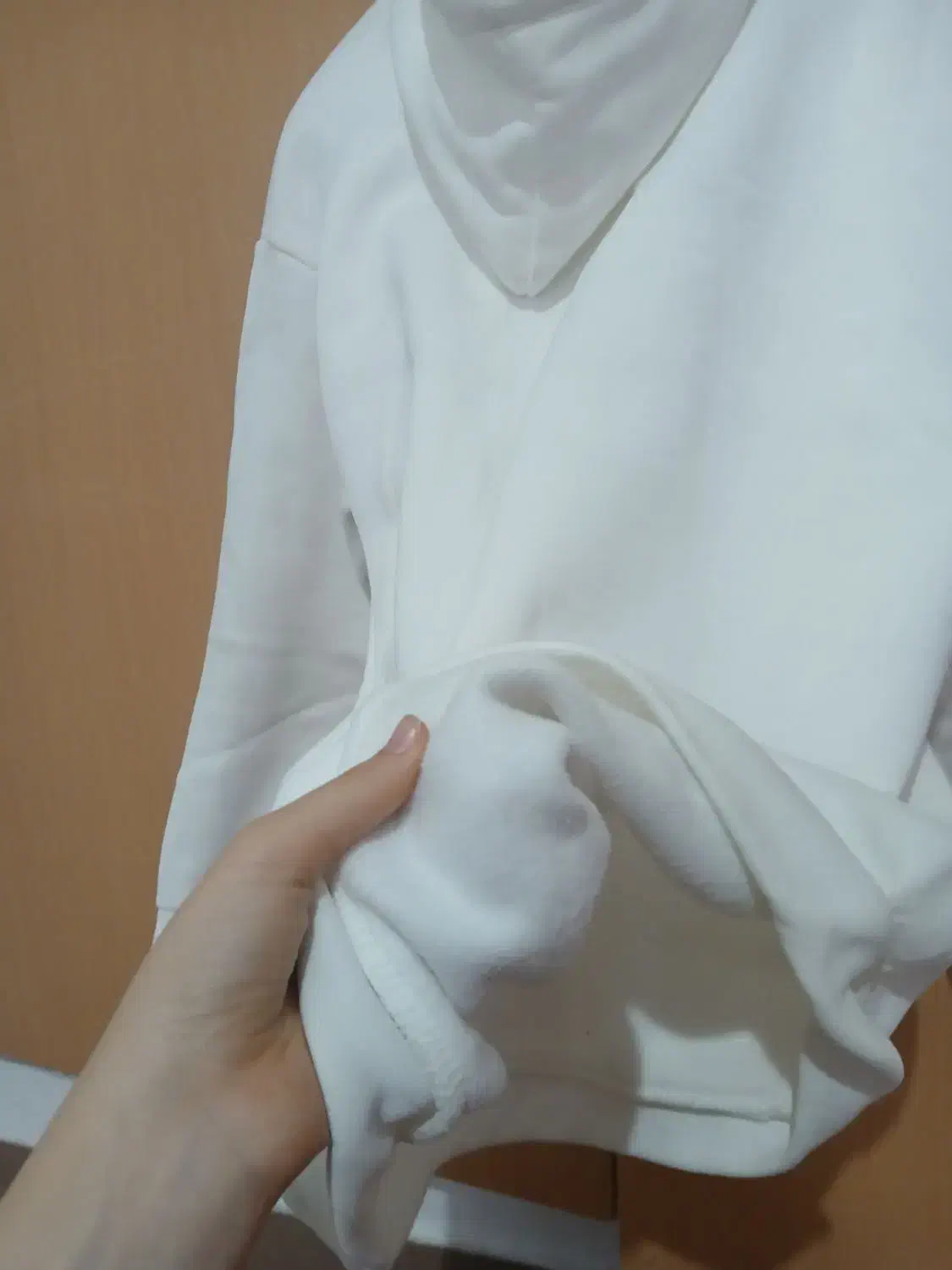 هودی تو کرکی نو رنگ سفید|لباس|نظرآباد, نظرآباد|دیوار