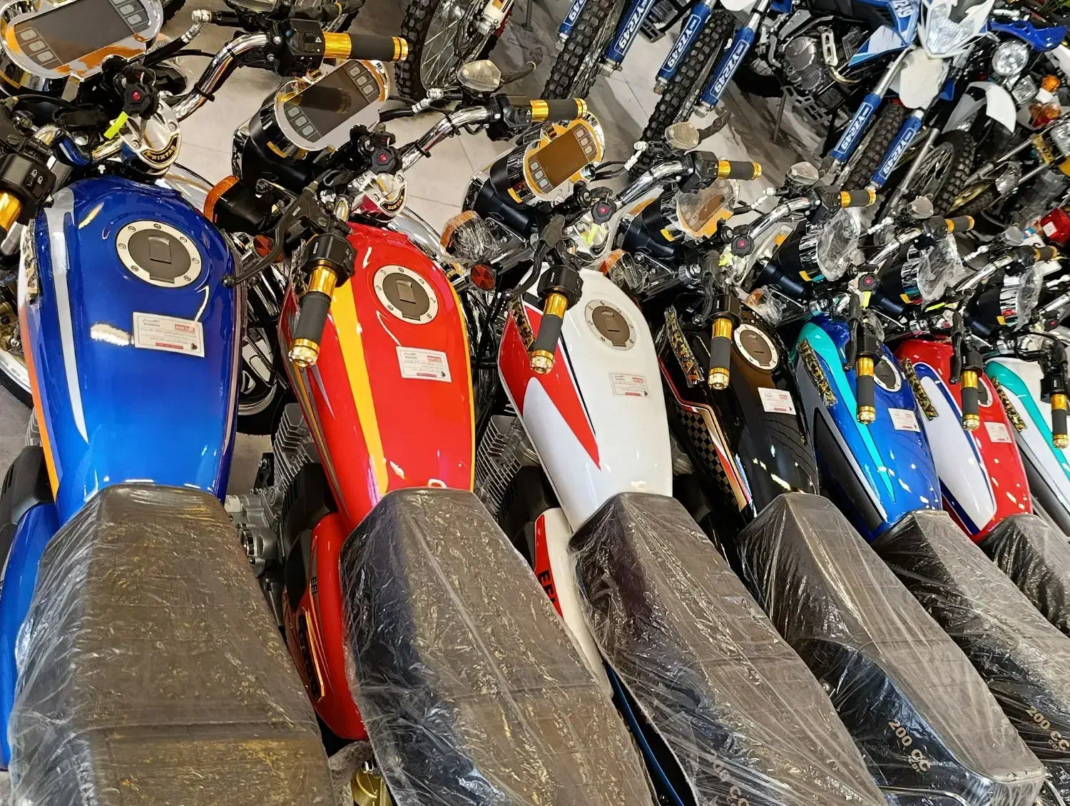 نیکتاز 200 پلاس|موتورسیکلت|ابرکوه, |دیوار