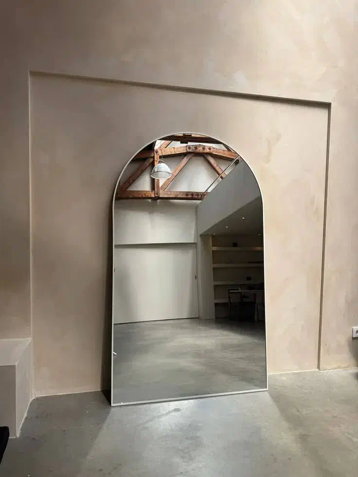 اینه|آینه|تبریز, |دیوار