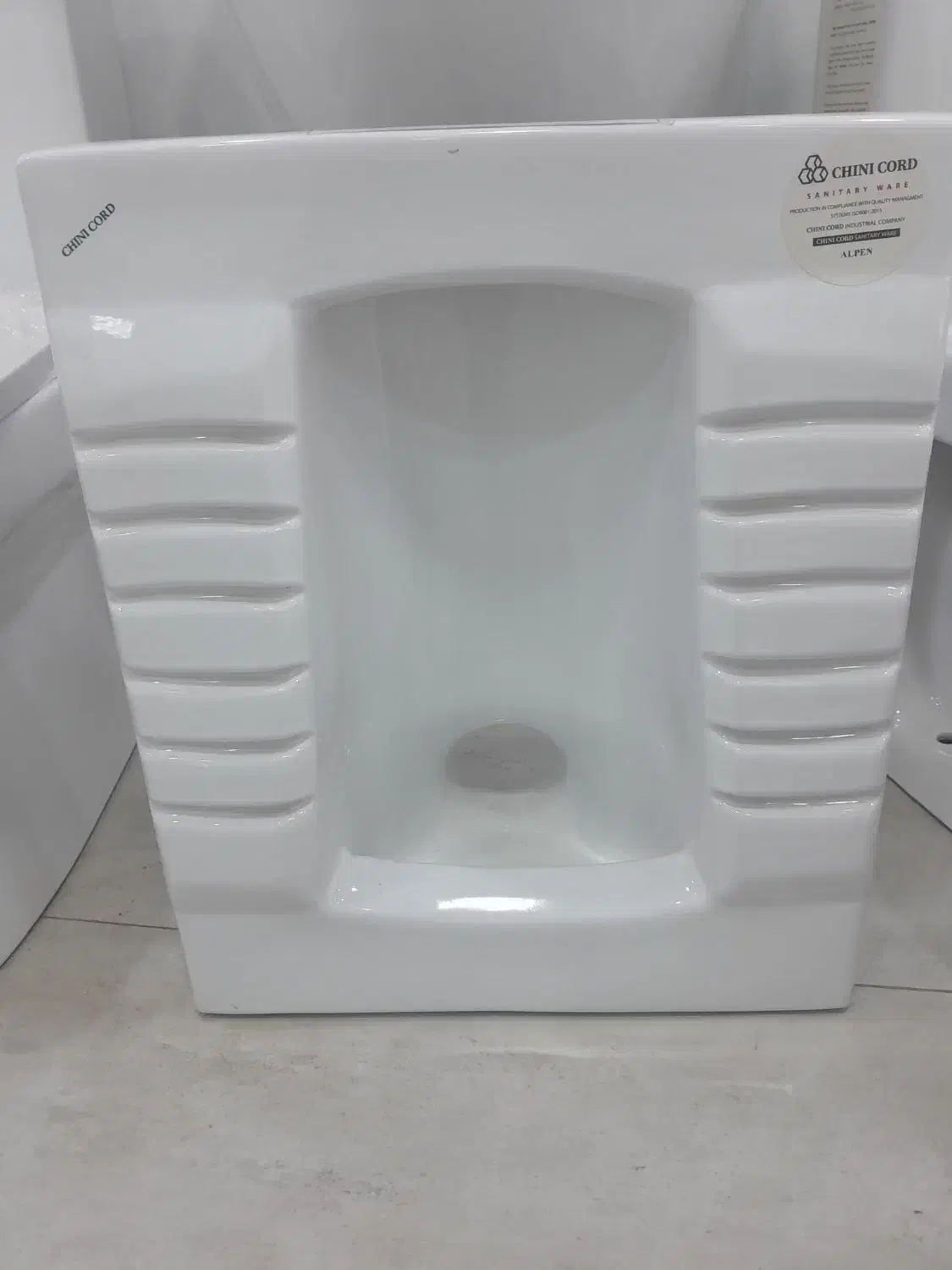 توالت ایرانی برند چینی کرد|لوازم سرویس بهداشتی|بومهن, |دیوار