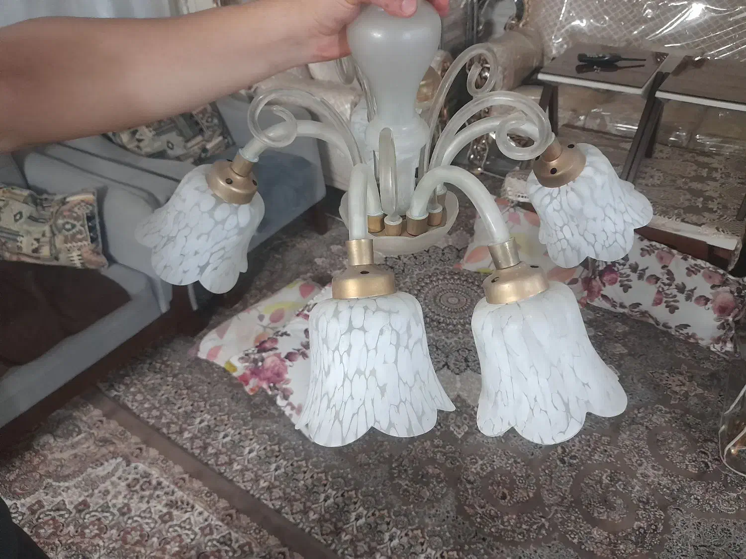 لوستر۵شاخه سالم سالم قیمت مناسب|لوستر و چراغ آویز|کرج, کیانمهر|دیوار