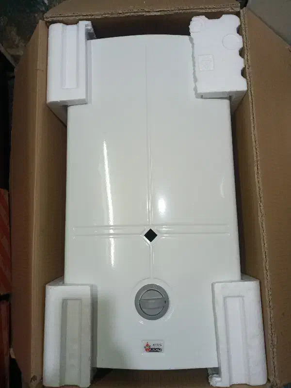 آبگرمکن دیواری بوتان 3215i درحدنو نو|آبگرمکن، پکیج، شوفاژ|ملایر, |دیوار