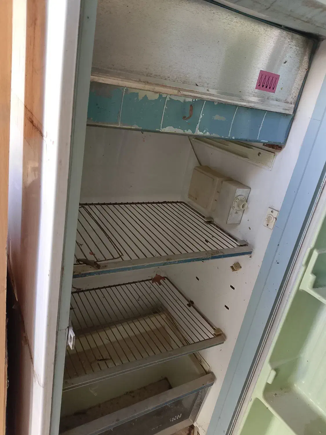 یخچال و آبگرمکن دست دوم|یخچال و فریزر|شیراز, شیخ علی چوپان|دیوار