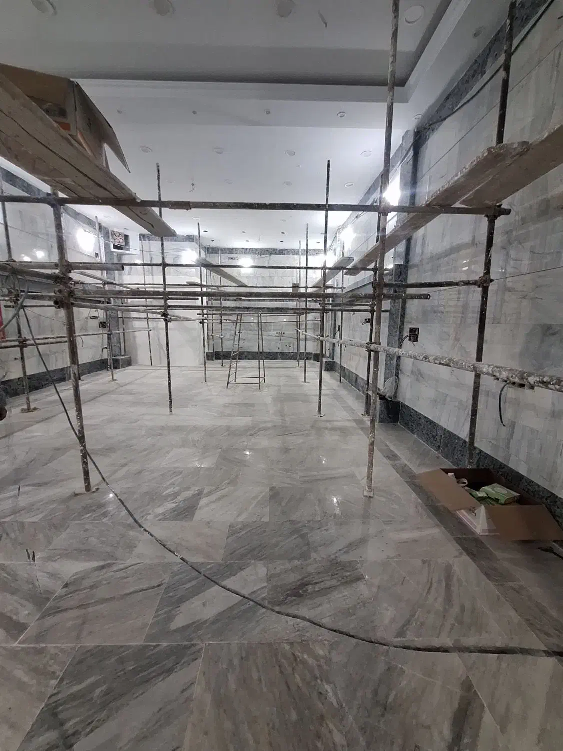 ۱۵۰ متر تجاری نوساز مناسب قهوه خانه و کافه|اجارهٔ مغازه و غرفه|تهران, شیوا|دیوار