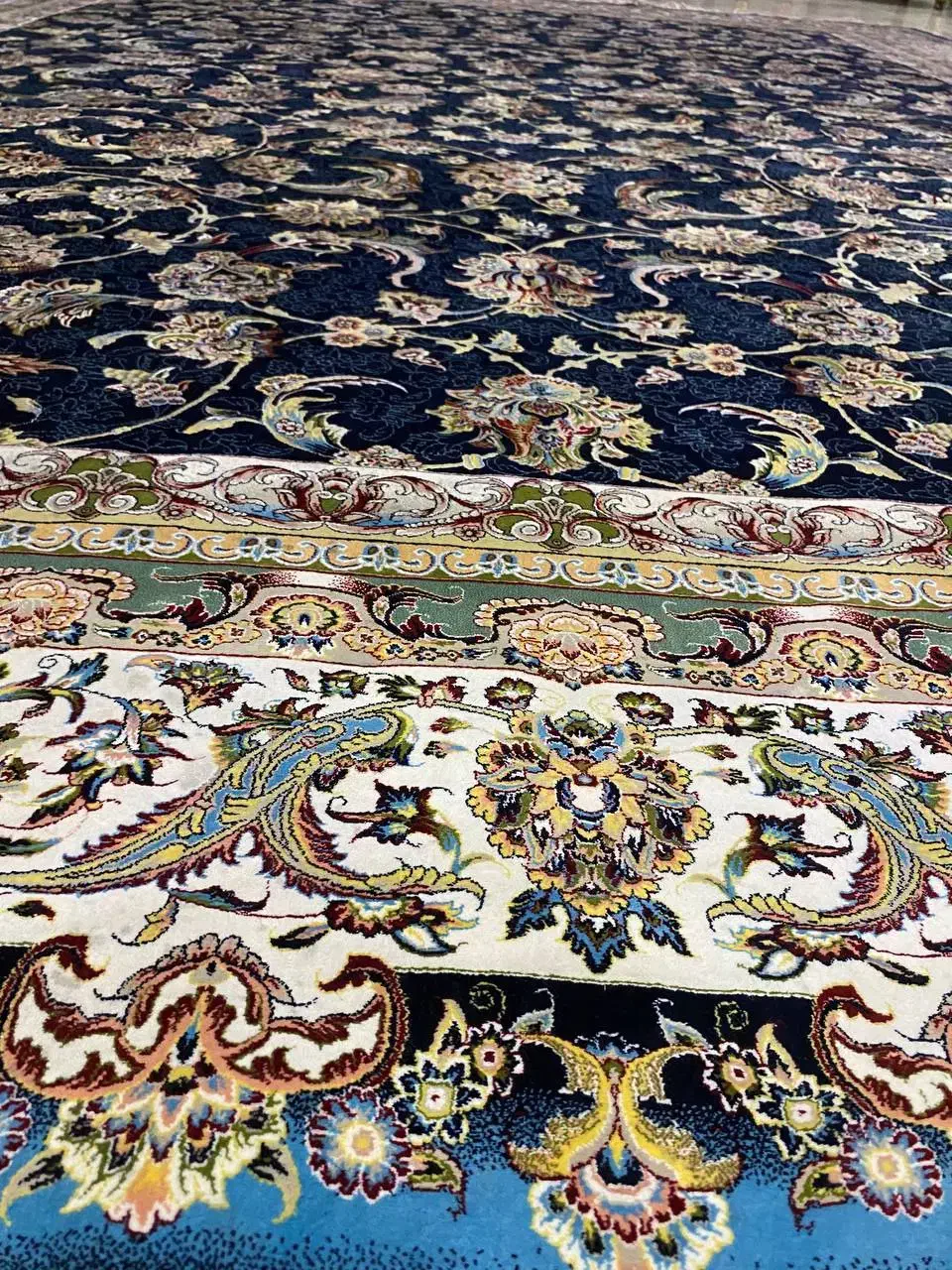 فرش افشار زرینه یک تخته 12 متری شاه عباسی|فرش|سنندج, |دیوار