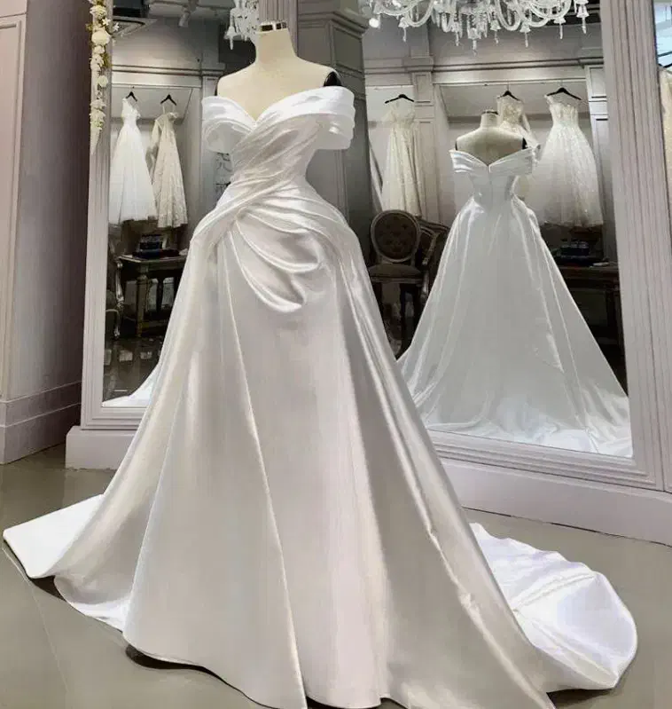 لباس عروس|لباس|صدرا-فارس, فاز ۱|دیوار