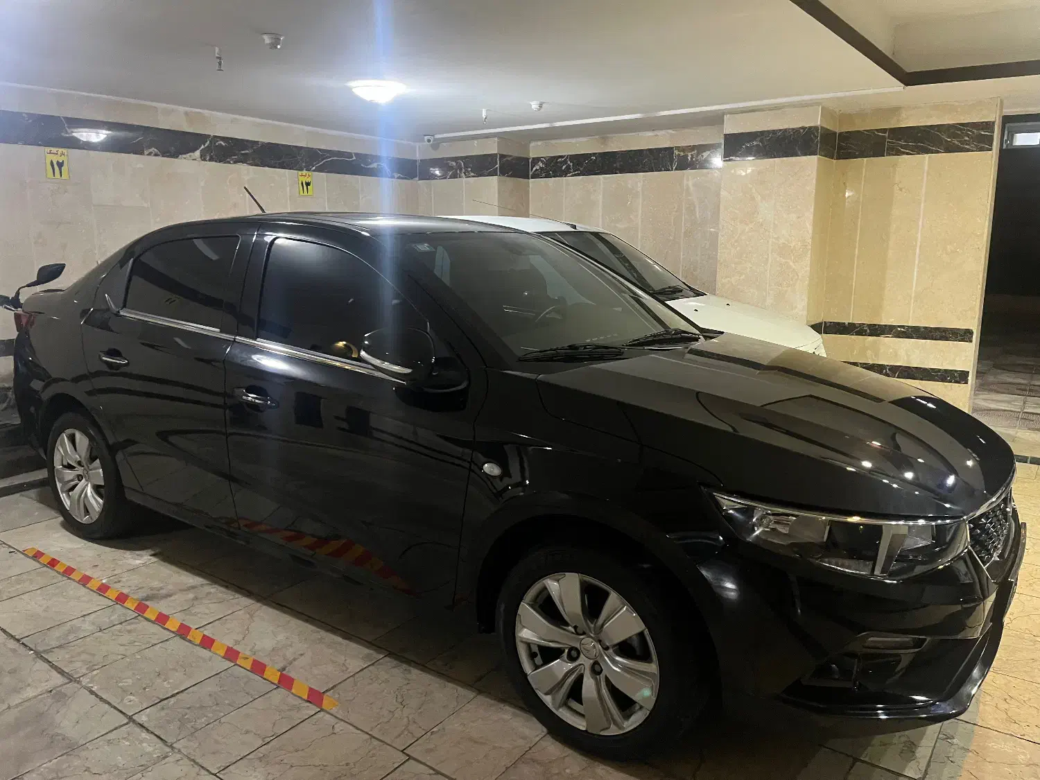 تارا در حدصفر|خودرو سواری و وانت|اندیشه, اندیشه فاز ۱|دیوار